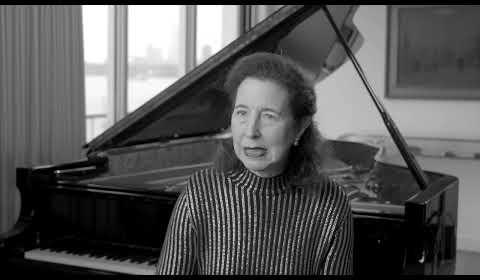 Angela Hewitt’s 50th Album Celebrates Mozart’s Timeless Beauty